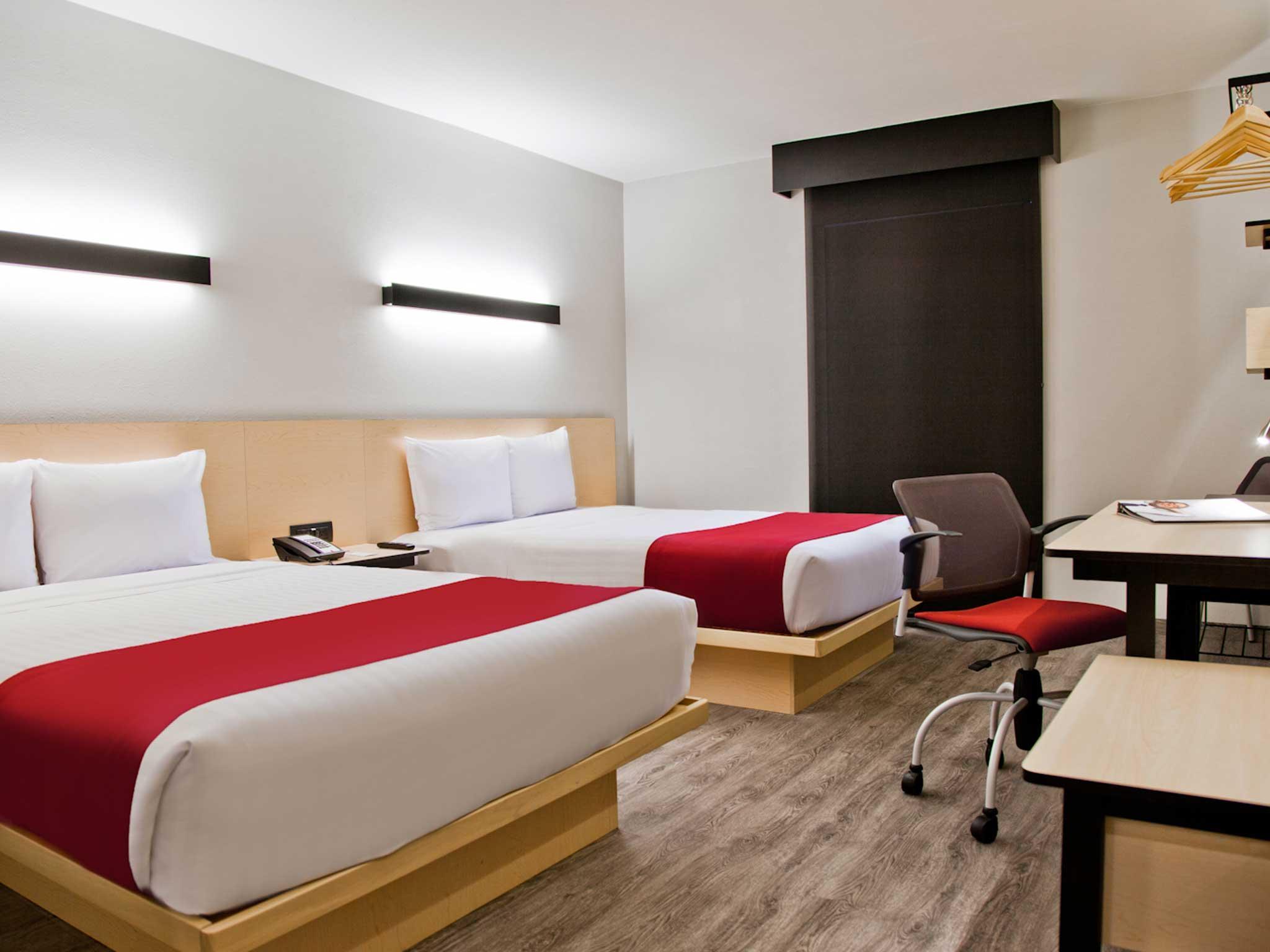 City Express By Marriott León Dış mekan fotoğraf